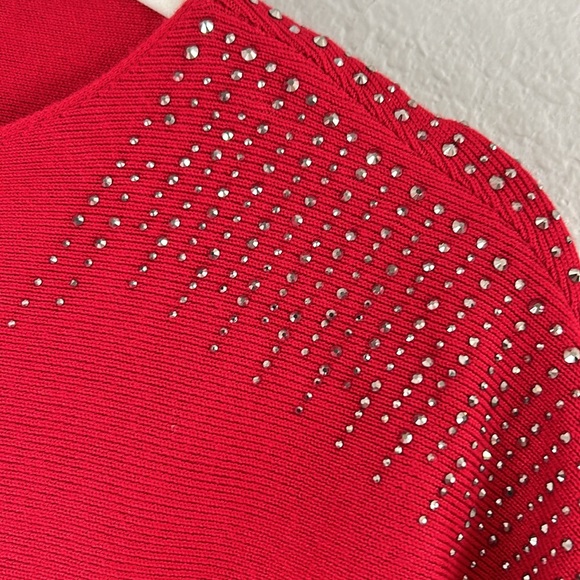 Sexy red sweater ❤️ - Picture 4 of 8